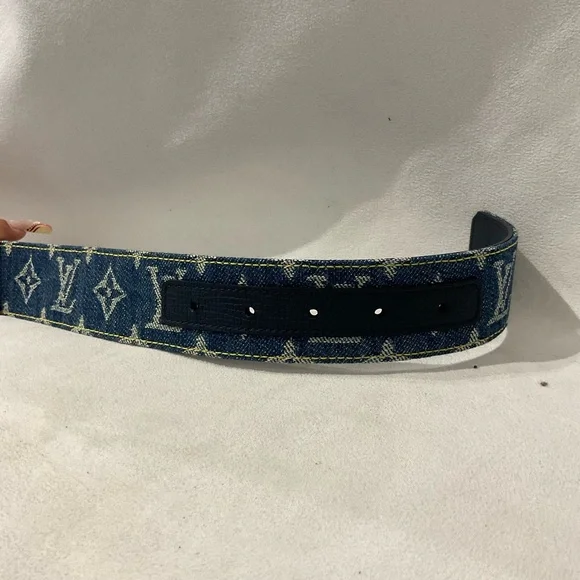 Louis Vuitton Limited Edition Belt - Picture 6 of 6